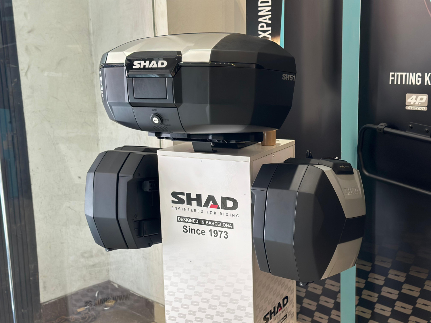 Box Motor, box shad, Shad Indonesia, harga box motor, Harga box shad, Rayakan Ulang Tahun ke-10, SHAD Indonesia Hadirkan Box Motor Terbaru