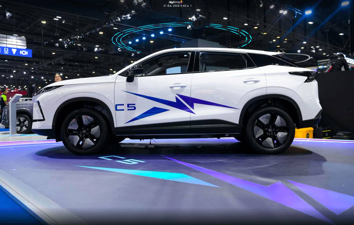 mobil listrik, chery global, Chery E5, Omoda C5, Omoda C5 2026, Robo Shark, Siap Gantikan Chery E5, Omoda C5 2026 Muncul Dengan Fascia Robo Shark