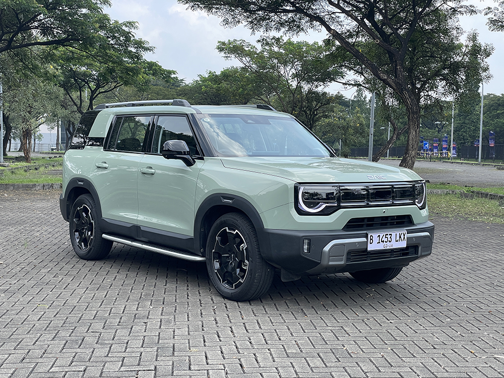 hybrid, BAIC, bj30, BAIC BJ30 Hybrid FWD, parade chindo, Tenaga Besar! 400 dk Tapi Seirit LCGC, Ini Dia Baic BJ30 AWD