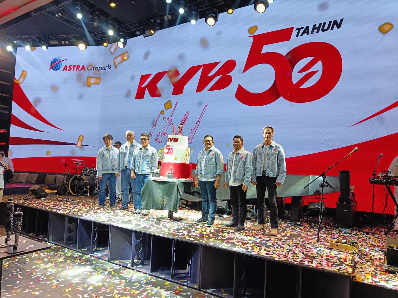 produk, yamaha xmax, shock, Kayaba, innova zenix, Merayakan Ulang Tahun Ke-50, Kayaba Indonesia Rilis Produk Baru