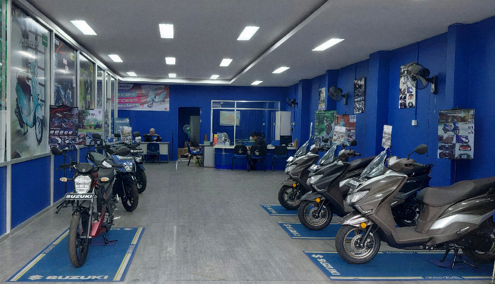 dealer suzuki, dealer motor, dealer motor baru suzuki, Mengejutkan, Ini Alasan Suzuki Buka 5 Dealer Motor Baru di Kota Super Sibuk