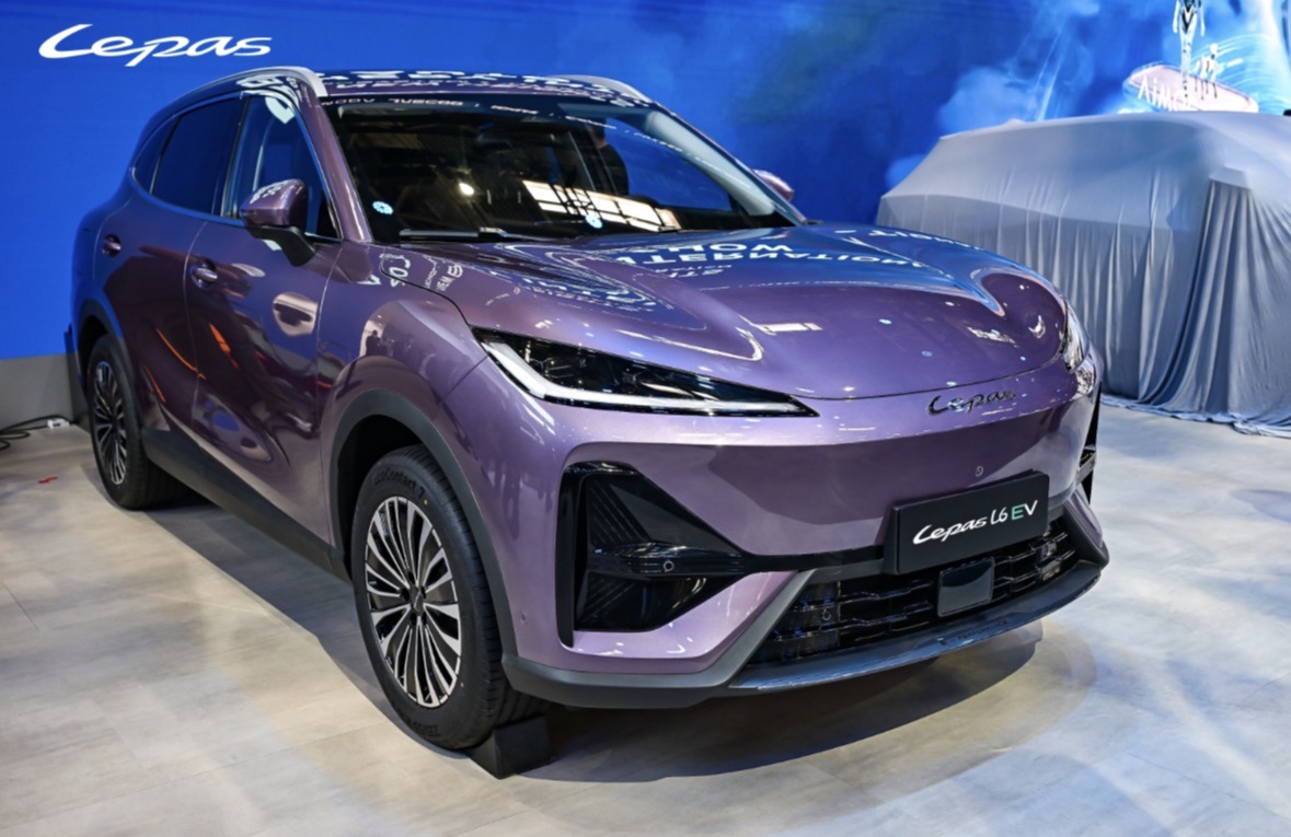 mobil listrik, Beijing Auto Show 2026, Lepas L4, Mobil Listrik Lepas L4 dan L6 Meluncur di Beijing Auto Show 2026