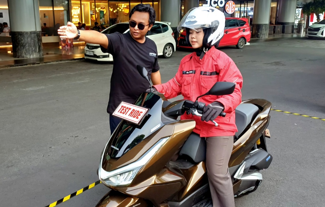 astra motor jateng, Honda Premium Matic Day, Promo Honda, harga Honda Vario 160, Promo Honda Stylo 160, Promo Honda PCX 160, Saat Tepat Sikat Matic 160 Cc Honda! Harga Lagi Dipangkas Selama HPMD di Solo
