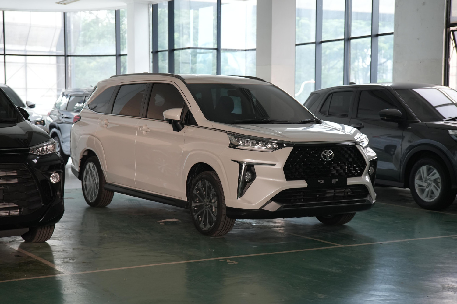 veloz, toyota veloz, Toyota Veloz Hybrid, veloz hybrid, Lebih Murah Rp 81 Juta, Ini Dia Toyota Veloz 1.5 V Hybrid CVT