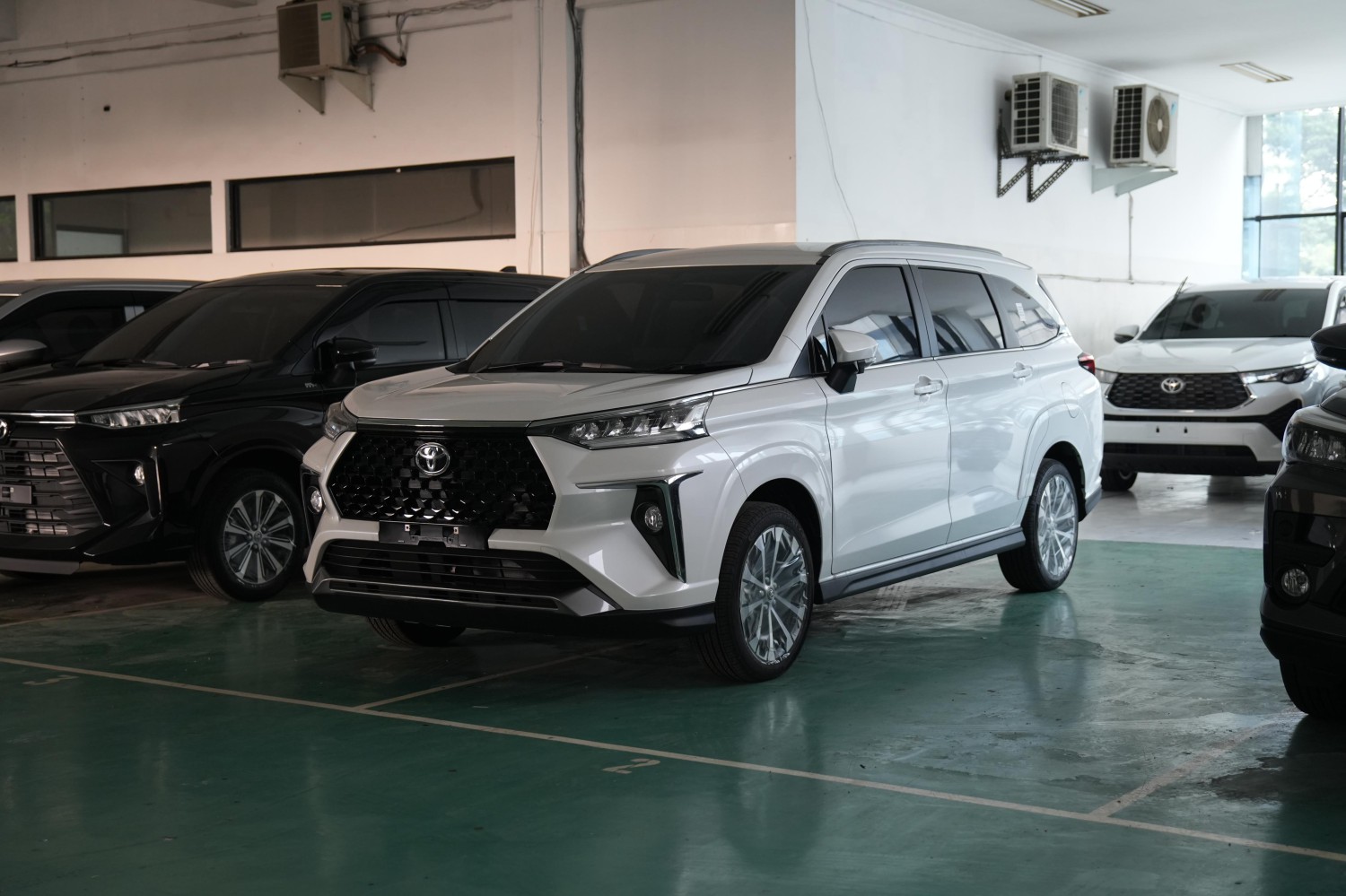 toyota, toyota veloz, Toyota Veloz Hybrid, veloz hybrid, Intip Interior Toyota Veloz Hybrid Tipe V, Enggak Terasa Kosongan