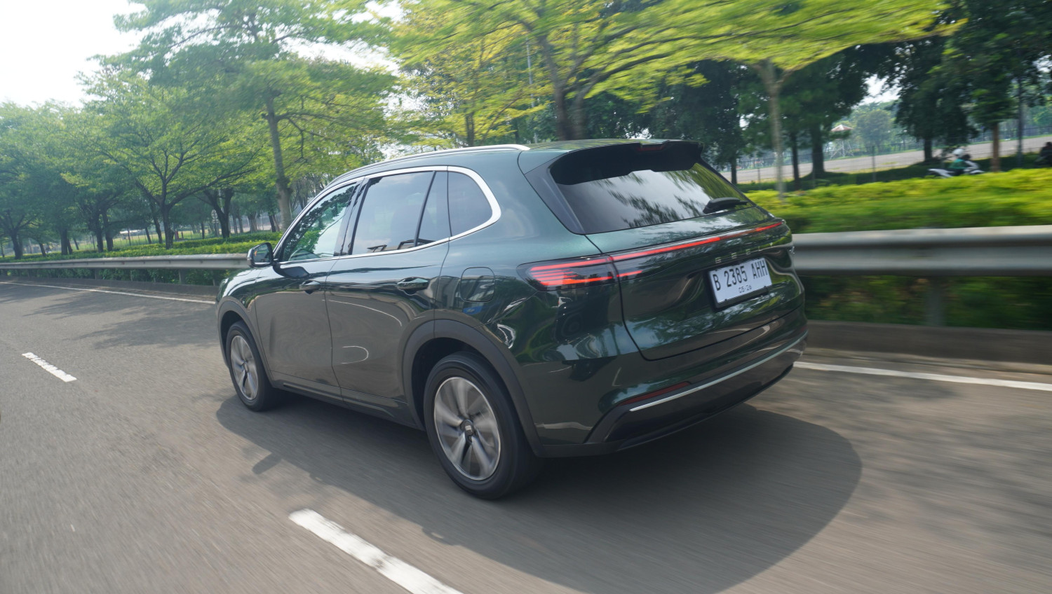 Geely, phev, plug-in hybrid, Geely Starray EM-i, Pedal Gas Diinjak Dalam, Sekencang Ini Lari Geely Starray EM-i
