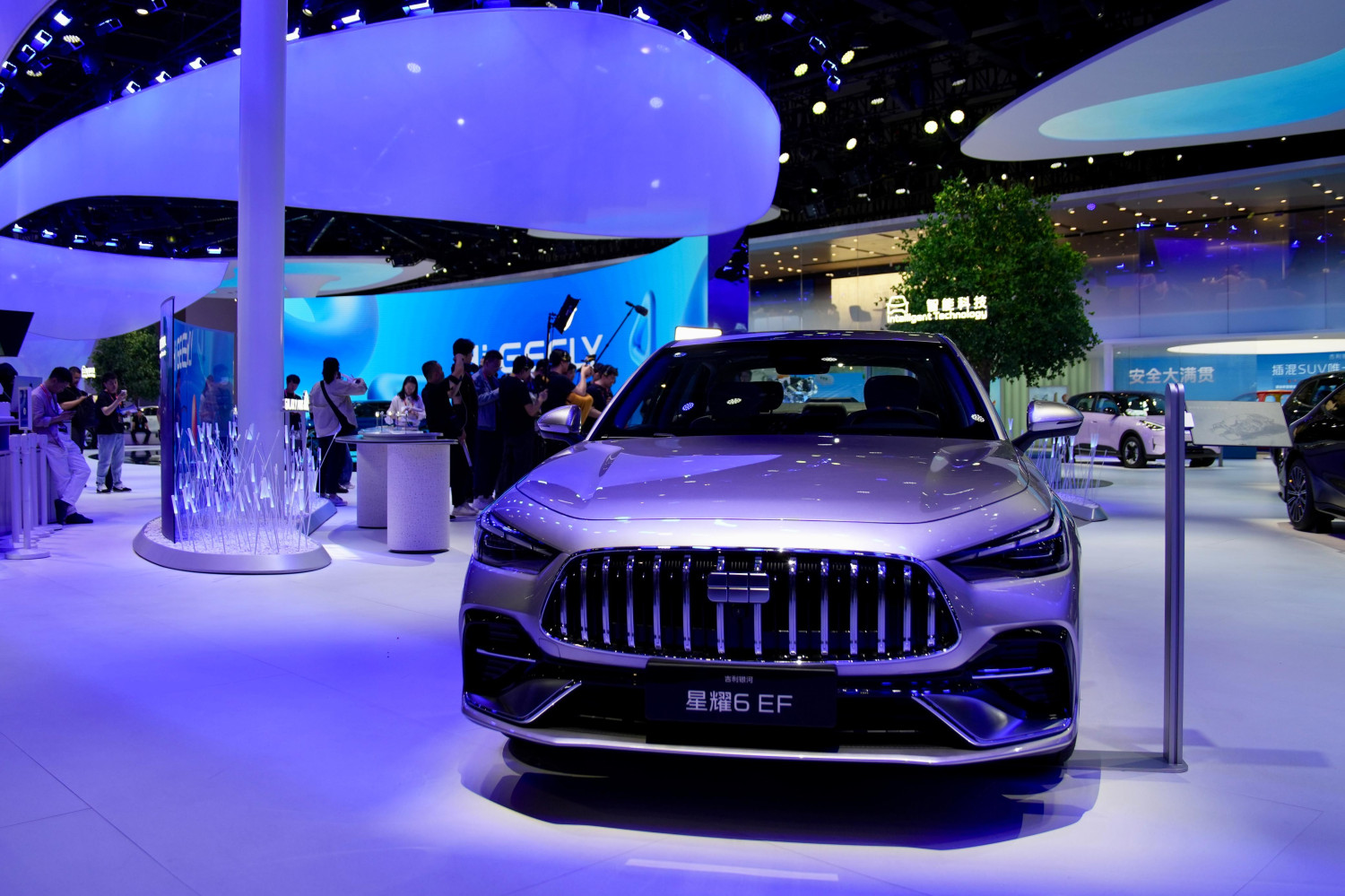 Geely, Geely Auto, Beijing Auto Show 2026, Geely i-HEV, Beijing Auto Show 2026, Geely Pamer Mesin Hybrid Tembus 45 Km/L