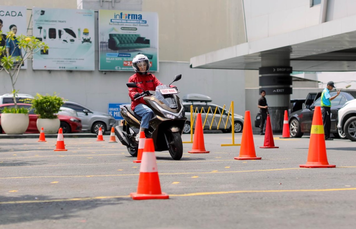 astra motor jateng, honda jateng, Honda Premium Matic Day, honda pcx 160, harga pcx 160 jateng, Sasar Anak Muda, PCX 160 Tipe Ini Jadi Magnet Utama di HPMD Solo Baru
