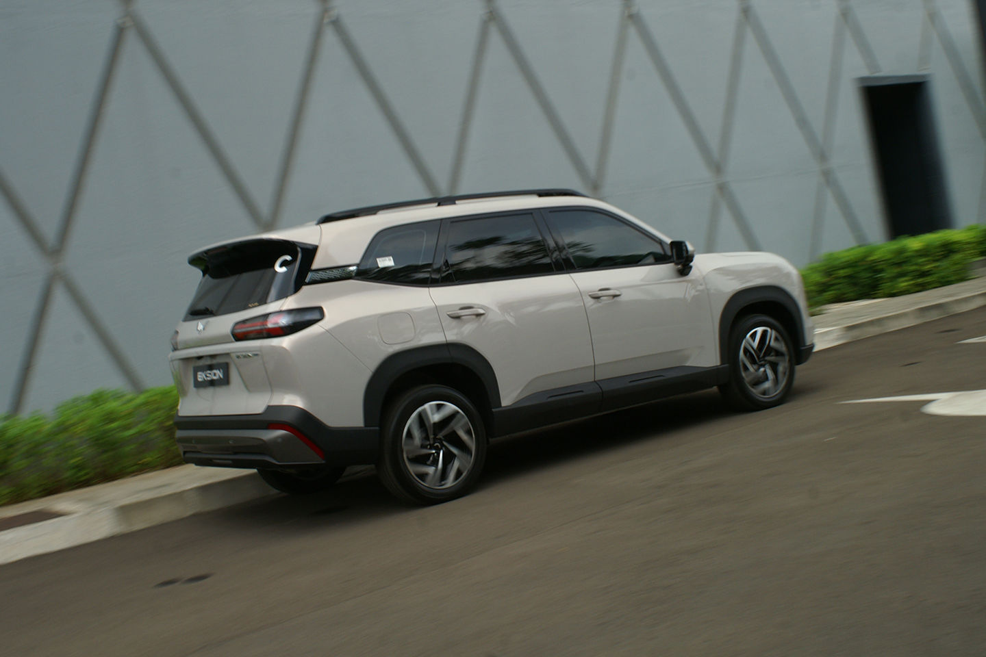 mobil baru, wuling, hybrid, Wuling Almaz RS, Wuling Eksion, Ada Wuling Eksion, Nasib Almaz RS ICE dan Hybrid Masih Aman Kok