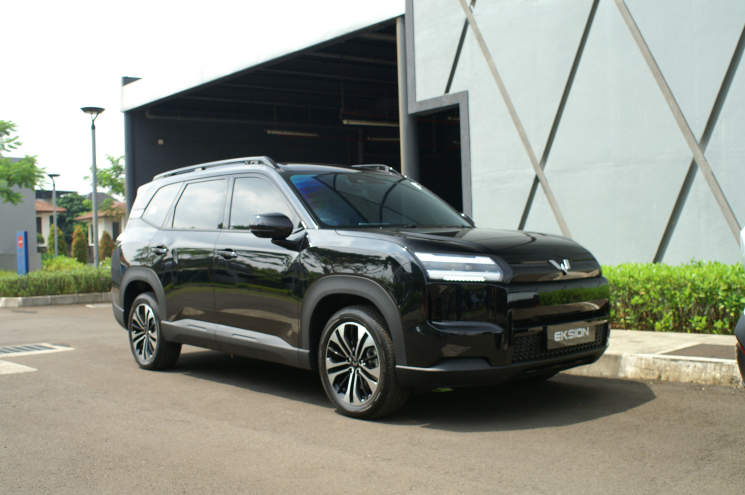 mobil baru, wuling, hybrid, Wuling Almaz RS, Wuling Eksion, Ada Wuling Eksion, Nasib Almaz RS ICE dan Hybrid Masih Aman Kok