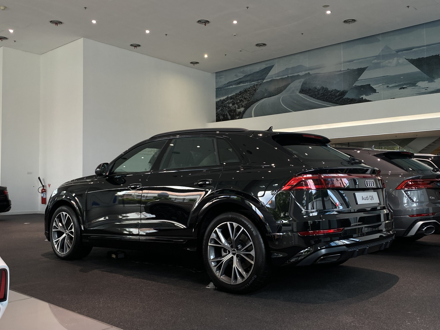 mobil baru, audi, lamborghini urus, audi q8, Saudaranya Lamborghini Urus Nih, Begini Spek Audi Q8 di Indonesia