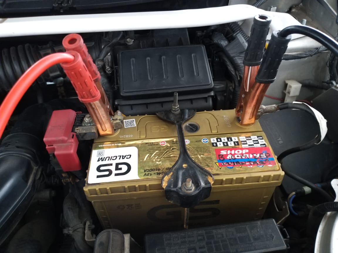 kabel, arus listrik, terminal, jumper, korsleting, Cara Jumper Aki Mobil yang Benar Biar Enggak Terjadi Korsleting