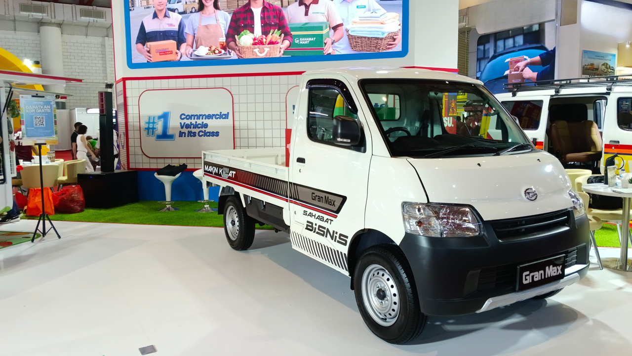 daihatsu gran max, daihatsu sigra, daihatsu ayla, penjualan daihatsu, pt astra daihatsu motor (adm), Gran Max Teratas, Ayla dan Sigra Menyusul, Penjualan Daihatsu Gemilang di Kuartal II