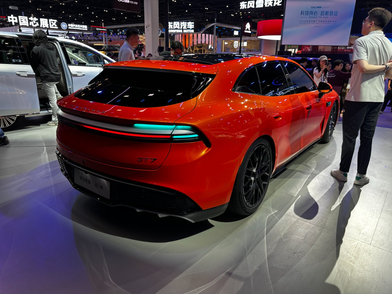 Huawei, mobil listrik, station wagon, GAC Group, Aistaland GT7, Hasil Kolaborasi GAC dan Huawai, Ini Spek Mobil Listrik Aistaland GT7