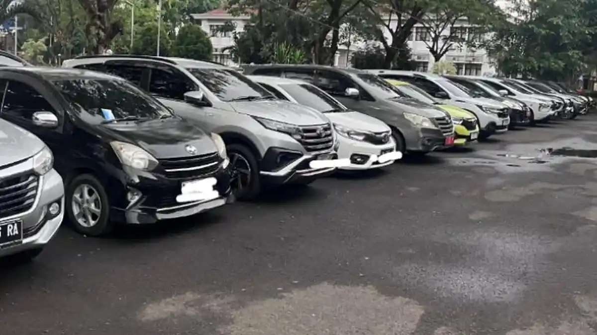 Razia pajak kendaraan, Razia Kendaraan ASN, Razia Pajak Kota Serang, Kendaraan ASN Nunggak Pajak, Mobil ASN Menunggak Pajak, Ratusan Motor dan Mobil ASN Terjaring Razia di Puspemkot Serang, 51 Unit Terbukti Bermasalah