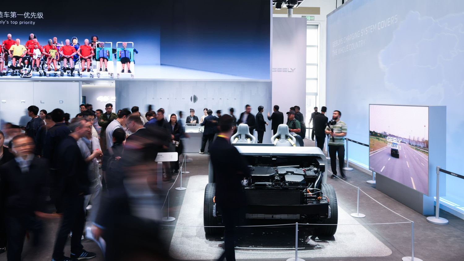 Geely, autonomous driving, Geely Auto, EVA Cab, Taksi Masa Depan Dari Geely, Antar Penumpang Tanpa Supir Rilis 2027