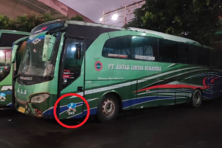 Bus ALS, Nomor Lambung Bus ALS, Nomor Pintu Bus ALS, Kode Rahasia Bus ALS, Identitas Kepemilikan Bus ALS, Bukan Angka Biasa, Nomor Lambung di Pintu Bus ALS Ternyata Kode Rahasia Keluarga