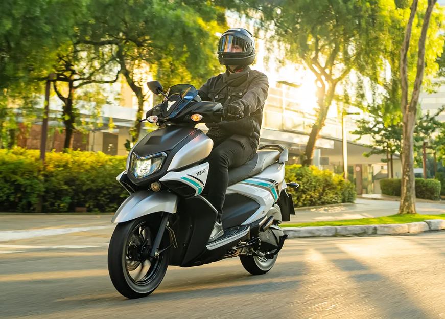 yamaha, skutik, hybrid, motor baru, Yamaha ZR Hybrid, Cuma Butuh 1,4 L Bensin buat Tempuh 100 Km, Versi Baru Skutik Hybrid Yamaha Meluncur
