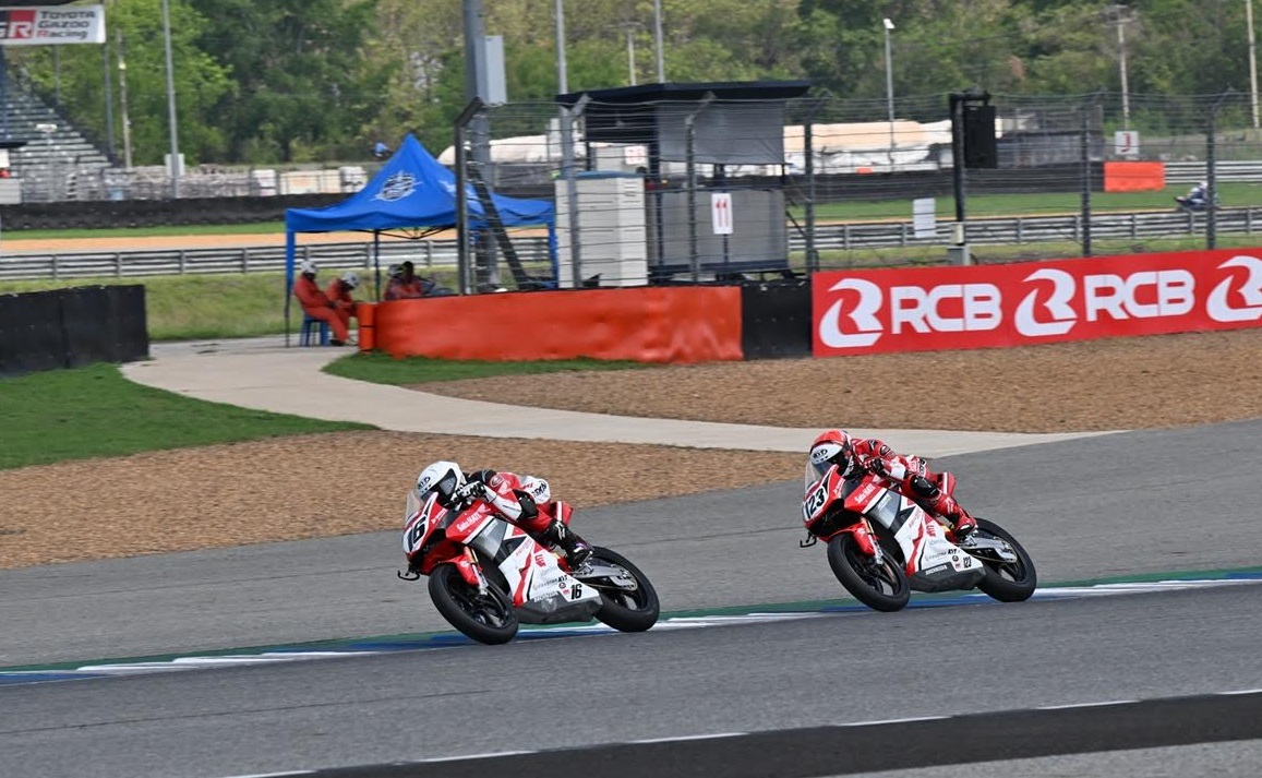 astra honda motor, rheza danica ahrens, pembalap indonesia, asia road racing championship (arrc), Herjun Atna Firdaus, Fadillah Arbi Aditama, Sabet Podium di Buriram, Squad AHRT Optimis Lanjutkan Tren Positif ke Seri Motegi ARRC