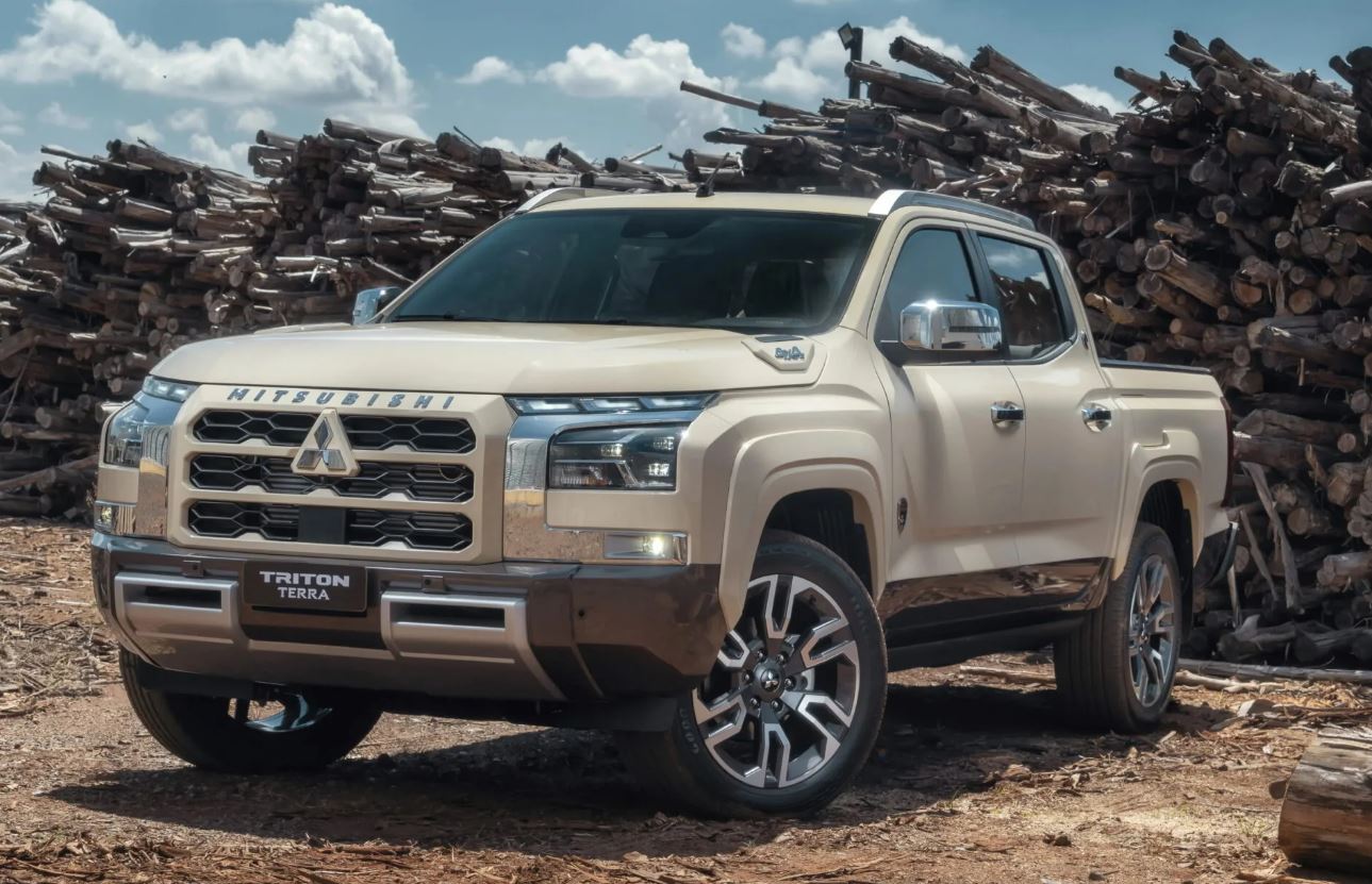 mobil baru, brasil, mitsubishi triton, double cabin, mitsubishi triton terra, Cuma Dibikin 300 Unit, Edisi Spesial Mitsubishi Triton Tampil Mewah