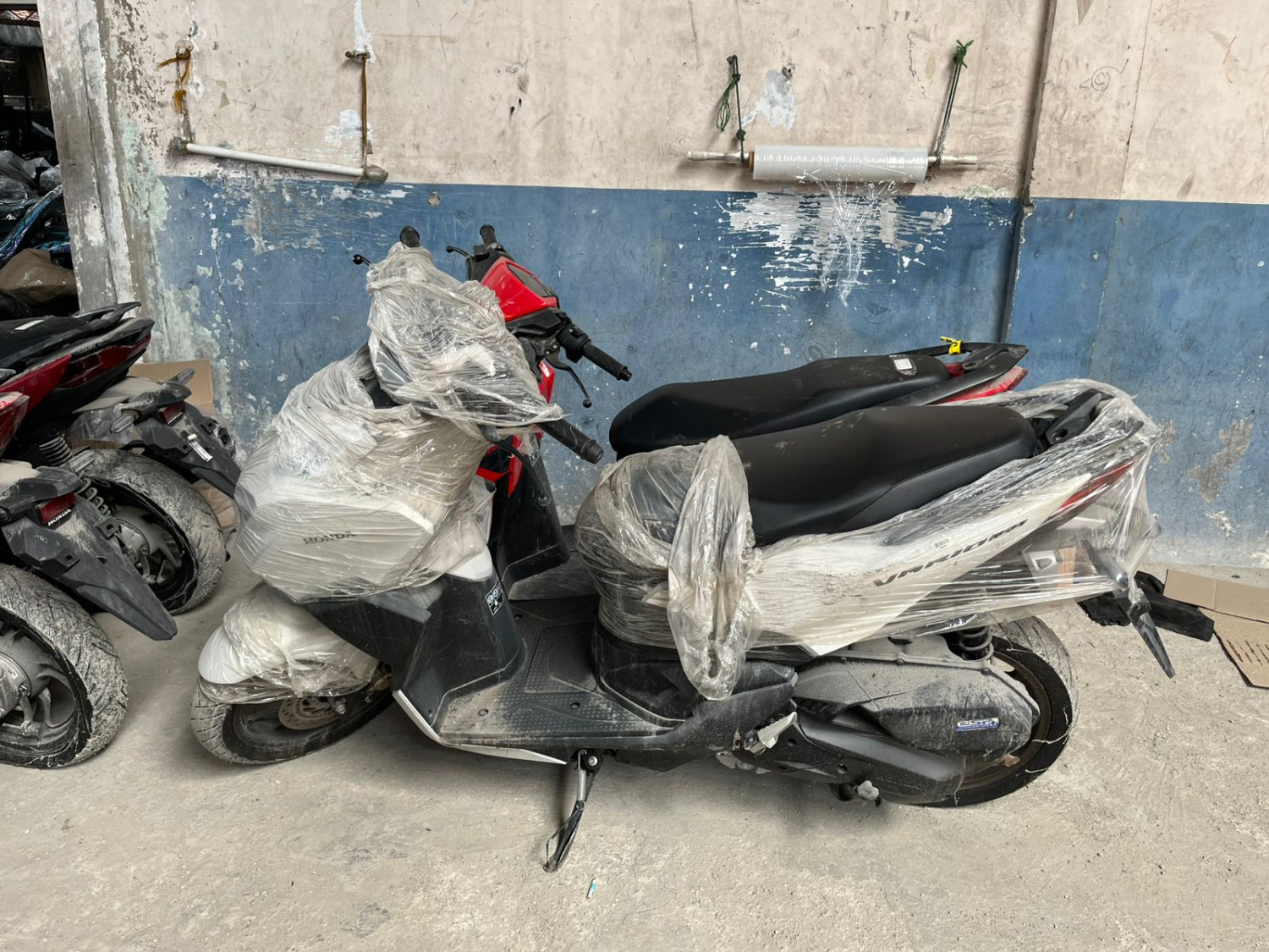 jakarta barat, jupiter z1, gudang motor, Jarang Kelihatan di Jalan, Jupiter Z1 Malah Numplek di Gudang Penadahan