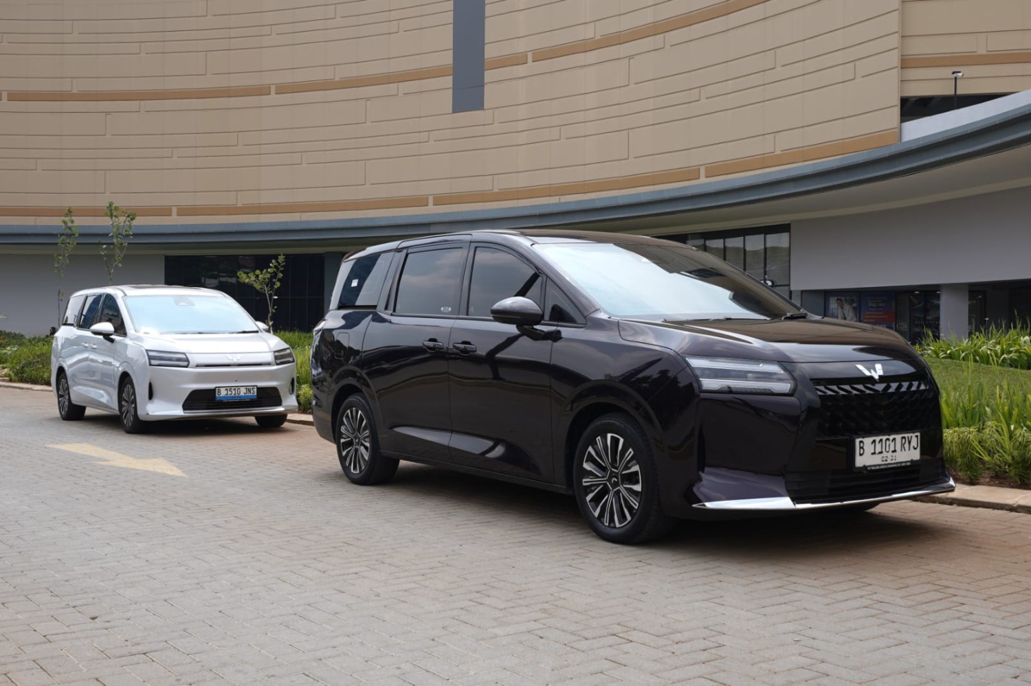 wuling motors, PT Wuling Motors Indonesia, Wuling Eksion, Wuling Eksion Tak Bikin Konsumen Menunggu Lama, 1.000 Unit Sudah Terkirim