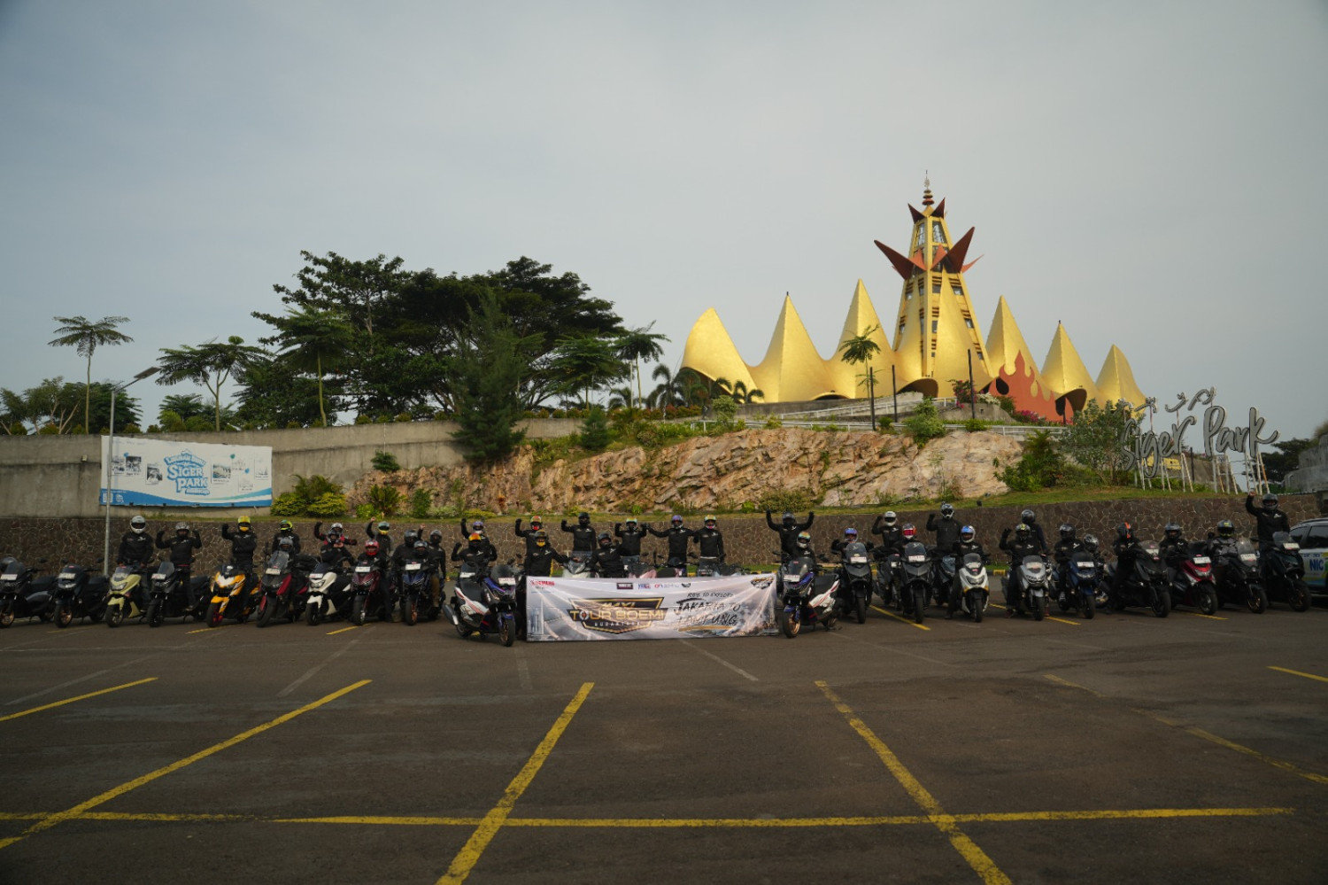 yamaha nmax, yamaha xmax, pt yamaha indonesia motor manufacturing (yimm), Journalist Max Community (JMC), maxdecal, MAXI Tour Boemi Nusantara, JMC MAXI Tour Boemi Nusantara 2026, Sukses Eksplorasi Wisata Bahari dan Kuliner Lampung