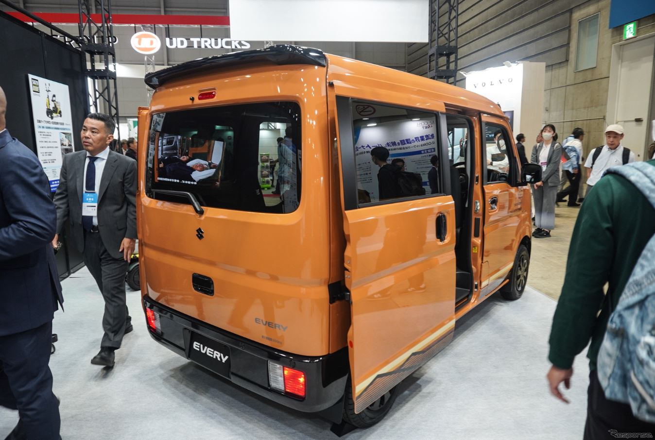 jepang, suzuki, kei car, suzuki every, Suzuki Every J Limited, Varian Baru Mobil Compact Suzuki Ini Kental Aura Kalcer, Iritnya Tembus 17 Km/Liter