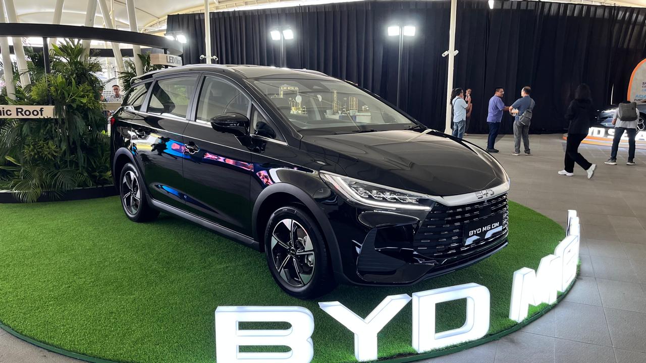 harga, phev, Pricelist, luther panjaitan, Beredar Kisaran Harga BYD M6 DM, BYD Indonesia Bilang Begini
