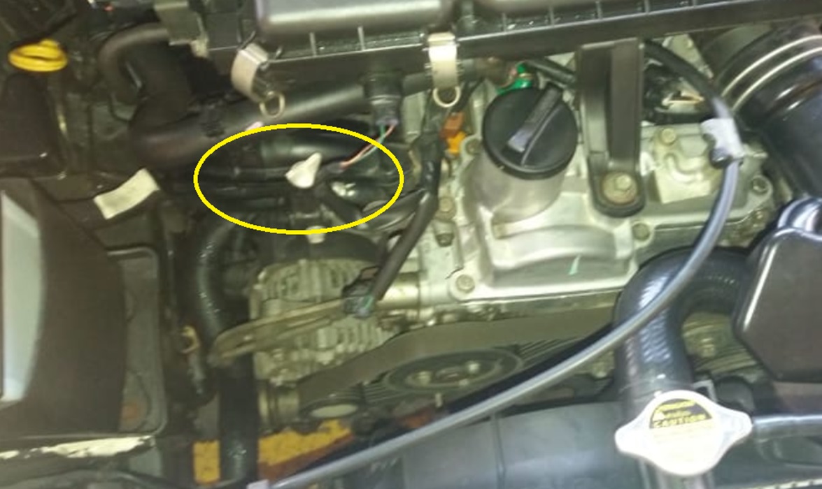 udara, air radiator, radiator mobil, tutup radiator, Gelembung udara, air cadangan, air pendingin, Pemilik Mobil Wajib Tahu, Begini Cara Keluarkan Angin di Radiator Mobil