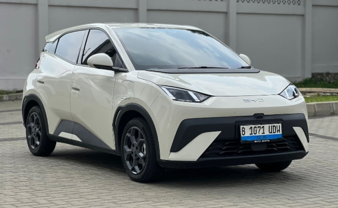 BYD Atto 1, mobil bekas listrik, mobil bekas BYD Atto 1, BYD Atto 1 Premium, harga mobil bekas BYD Atto 1, Usia Baru 5 Bulan, Mobil Bekas BYD Atto 1 Dijual Cuma Segini