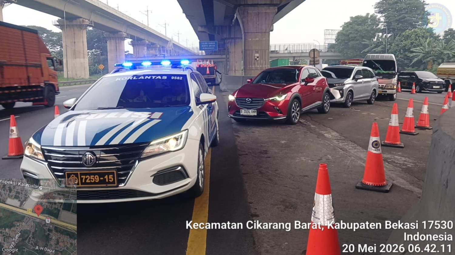 contra flow, contraflow, tol jakarta cikampek, Padat Merayap, Tol Jakarta-Cikampek Berlakukan Contraflow