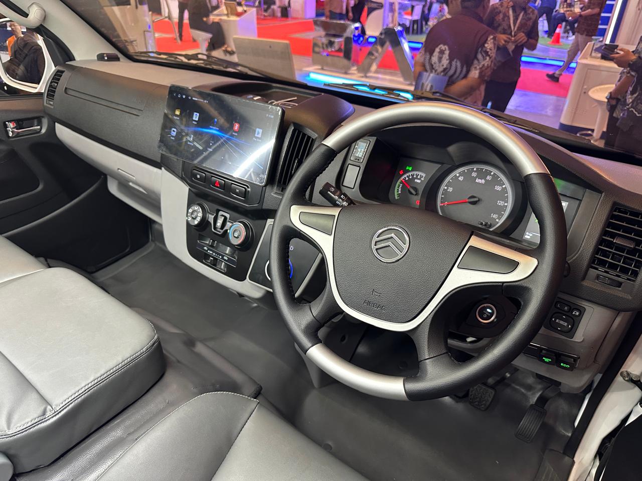 mobil listrik, minivan, PT Sinar Armada Globalindo, Golden Dragon, SAG Max EV, Minivan Listrik SAG Max EV, Siap Goda Juragan Travel di Indonesia