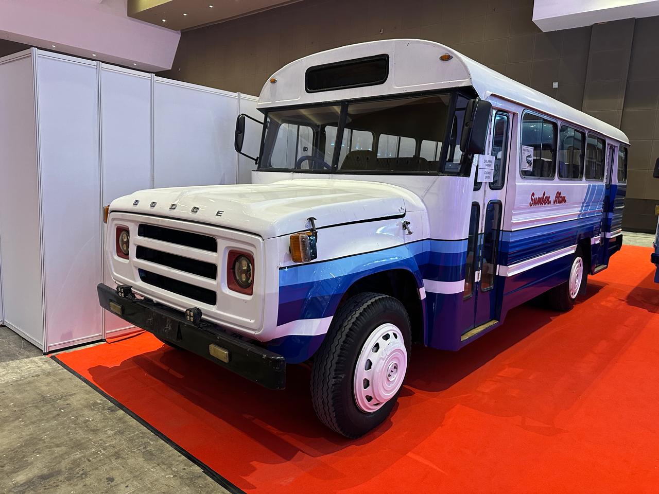 klasik, po sumber alam, Busworld, 2026, Begini Penampakan Dua Bus Klasik PO Sumber Alam di Busworld 2026