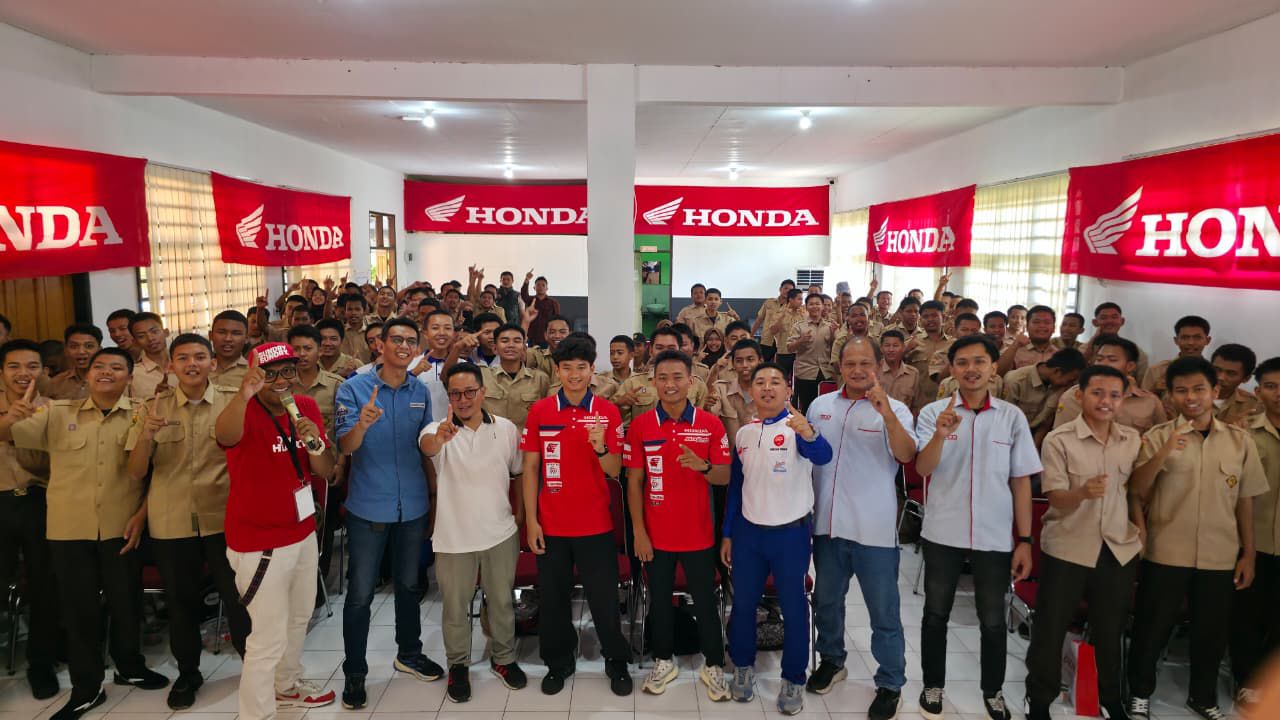 astra honda racing team, pt daya adicipta motora (dam), Rheza Danica Ahren, PT Astra Honda Motor (AHM), Fadillah Arbi Aditama, Astra Honda Dream Cup, ahdc 2026, Astra Honda Dream Cup 2026 Sambangi SMKN 4 Tasik, Pembalap AHRT Berbagi Inspirasi