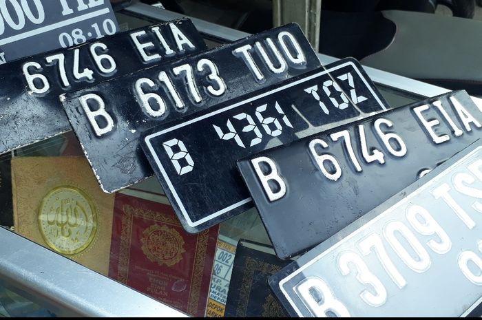 pelat nomor, pelat nomor kendaraan, modifikasi pelat nomor, tilang kendaraan, TNKB (Tanda Nama Kendaraan Bermotor), Nekat Modifikasi Pelat Nomor Model Begini, Siap-siap Ditilang dan Dicurigai Polisi