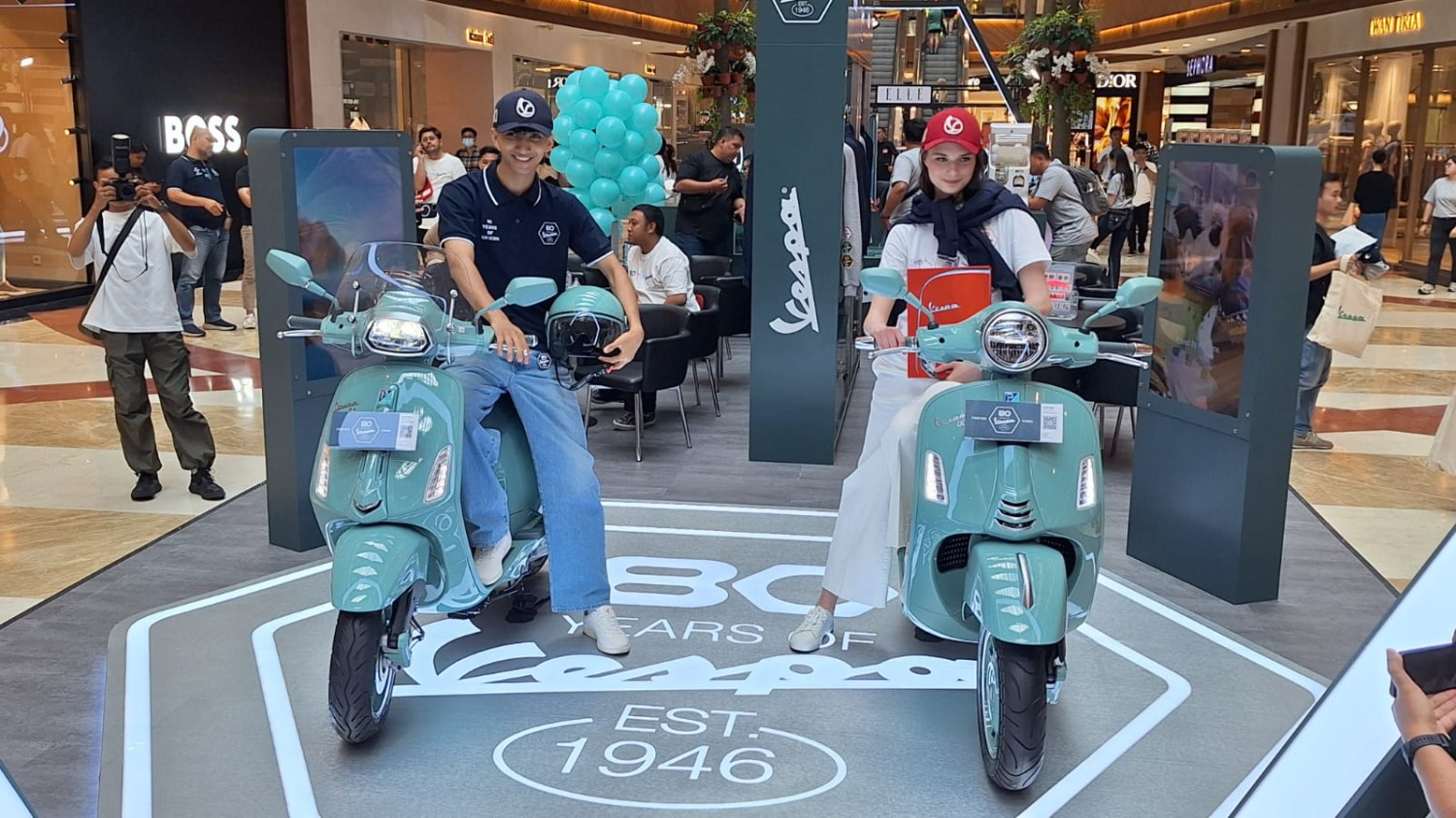 vespa, piaggio, GTS Super Tech 250, Vespa edisi 80th Anniversary, Vespa GTS Super Tech 250 dan 80th Anniversary Resmi Meluncur di Indonesia