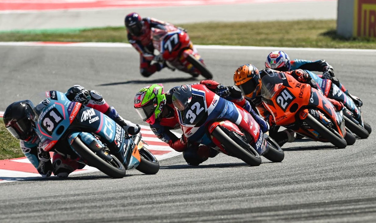 pembalap indonesia, moto3 junior, pembalap honda, PT Astra Honda Motor (AHM), Muhammad Kiandra Ramadhipa, Dramatis! Finis Urutan 5, Kejadian Ini yang Bikin Ramadhipa Berhak Atas Podium 3 di Moto3 Junior Catalunya