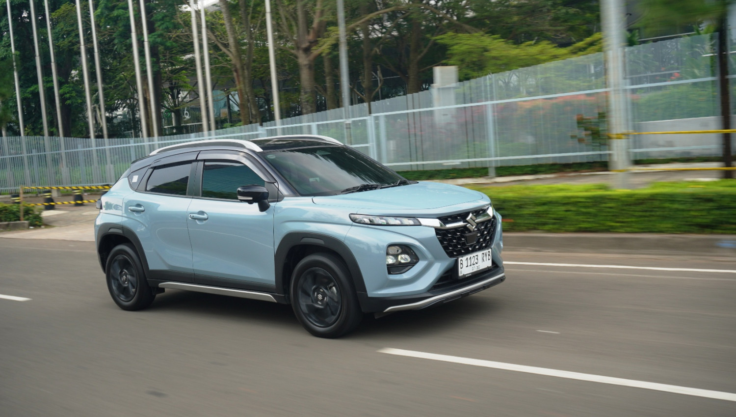 Suzuki Fronx, Fronx, Fronx SGX, barisan sang penguasa, parade mobil jepang, Jajal Fitur Safety Suzuki Fronx SGX, Ternyata Canggih Banget!