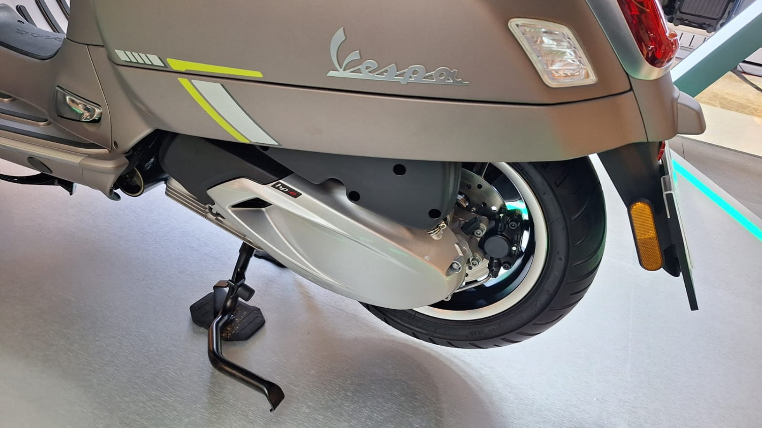 vespa, piaggio indonesia, vespa matic, GTS Super Tech 250, Lebih Murah Rp 70 Juta dari GTS 300, Segini Harga Vespa GTS Super Tech 250