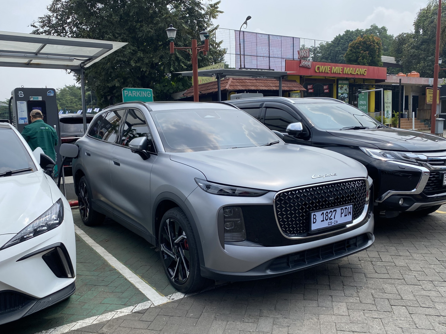mobil baru, lepas, phev, pengecasan, Lepas L8, Pengalaman Ngecas Lepas L8 PHEV, Habis Colok Langsung Ready Lagi