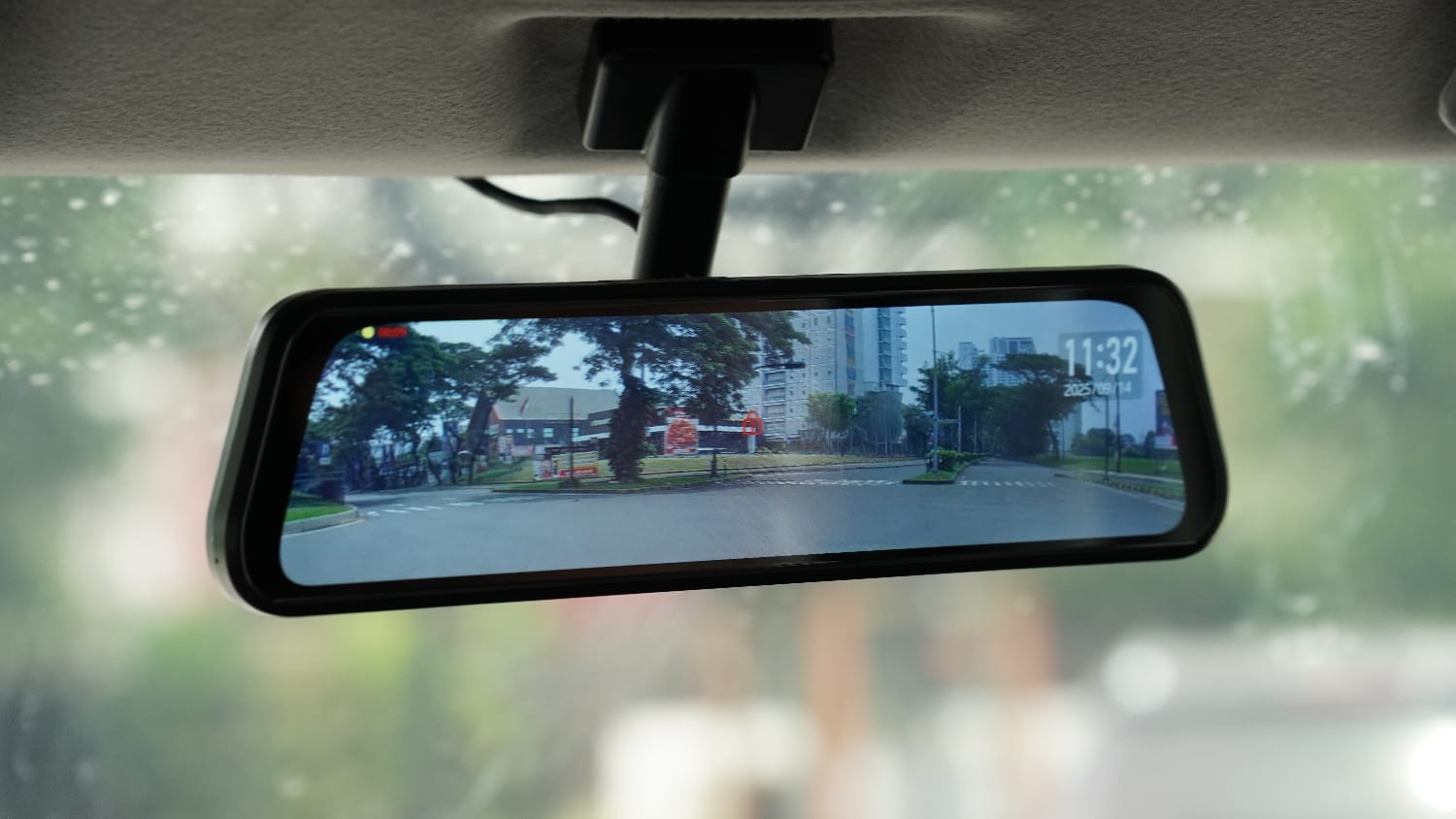 suzuki, pt suzuki indomobil sales (sis), Suzuki XL7, Blind Spot Bukan Satu-satunya Musuh, Kebiasaan Ini Juga Bisa Cegah Kecelakaan