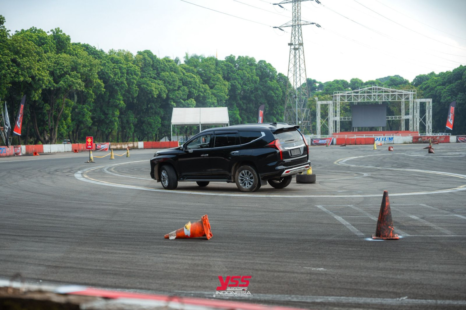 sokbreker mobil, YSS Indonesia, YSS DTG 7, YSS Grip R, Obat Limbung Innova Hingga Pajero, YSS Indonesia Hadirkan Sokbreker DTG 7 dan Grip R