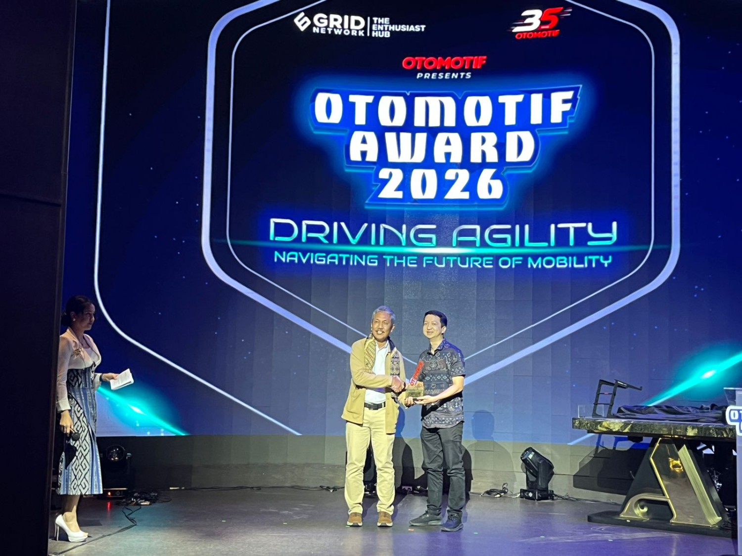 wuling motors, Wuling Darion EV, Wuling Darion PHEV, Otomotif Award 2026, Wuling Borong 3 Gelar di OTOMOTIF Award 2026, Darion PHEV Jadi Favorite Car