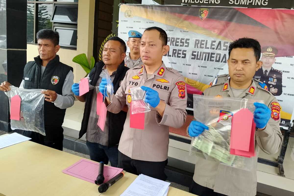 dedi mulyadi, Pajak Motor Jabar, Pelaku Curanmor Tipu Dedi Mulyadi, Maling Motor Sumedang, Dedi Mulyadi Nyaris Kena Tipu, Warga Yang Hendak Dibantu Bayar Pajak Motor Ternyata Pelaku Curanmor