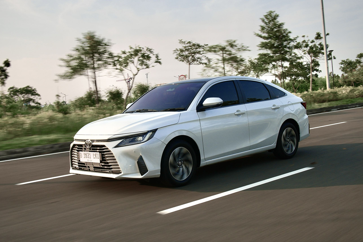 toyota, mobil baru, toyota vios, Toyota Vios Hybrid, Otomotif Award 2026, Ini Alasan Toyota Vios Jadi The Best Small Sedan OTOMOTIF Award 2026