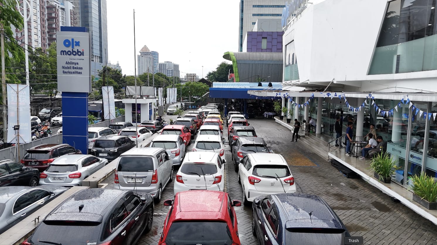 lcgc, mobil bekas, mobkas, OLX Mobbi, Bukan SUV, Mobkas Ini yang Paling Banyak Diburu Jelang Libur Panjang