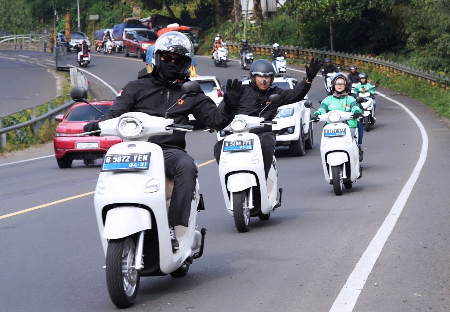 motor, motor listrik, jarak tempuh, Yadea, Yadea Indonesia, Jarak Tempuh Jauh, Yadea Optimis Osta dan Velax U Jadi Solusi Mobilitas Ekonomis