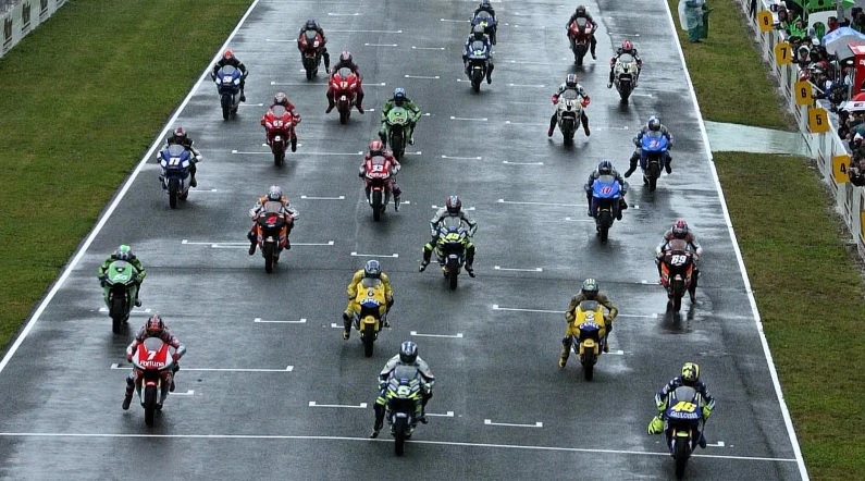 MotoGP, grid start, aturan motogp, balap motogp, Imbas Rentetan Insiden Horor, MotoGP Pertimbangkan Grid Start Ala F1