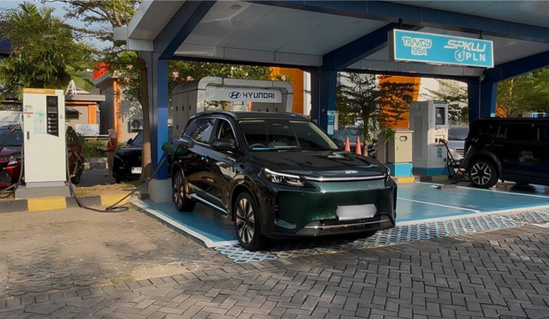 mobil hybrid, phev, suv 7 seater, PT Sokonindo Automobile (DFSK), DFSK E5 Plus, Diduga DFSK E5 Plus PHEV Sedang Uji Jalan, Ini Kata Bos Sokonindo Automobile
